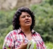 Insólito: Roban a jueza el expediente judicial del asesinato de dirigente hondureña Berta Cáceres
