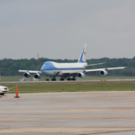 EE.UU.: Cierran la base de la Fuerza Aérea Andrews por la presencia de un tirador activo