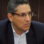 Periódico más antiguo de Panamá resiste amenaza de cierre”, Quirós