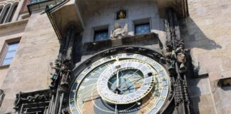Reloj astronómico de Praga aún deslumbra