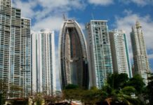 El día que la caca atrapó a Donald Trump y a su amigo