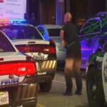 4 francotiradores dejan 5 policías muertos y varios heridos durante protestas en EE.UU.