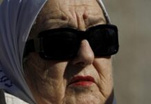 Ordenan captura de presidenta de Madres de Plaza de Mayo