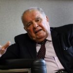 PARLATINO honra a Dr. Enrique Iglesias