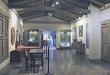 Mirarse al espejo para construir historia patria
