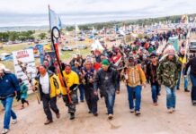 Los sioux, en guerra contra Trump