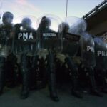 Macri va a fondo contra protestas y lo hará con polémicas armas