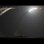 EE.UU. lanza 59 misiles de crucero contra una base aérea en Siria