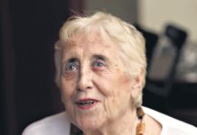 Otras voces / Stella Calloni