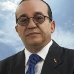RECTOR SUSTENTA PRESUPUESTO PARA EL 2018