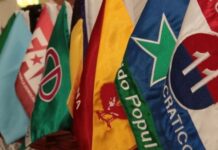 Los escándalos debilitan a los partidos tradicionales