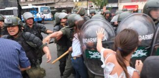 URGENTE Argentina : Gran represión para dispersar la movilización contra reformas laborales