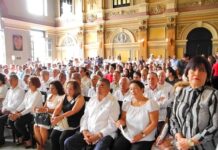 Homenaje patriótico a los mártires de Enero de 1964