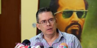Las bestias contrarrevolucionarias, se ensañaron en el cadáver de nuestro hermano caído.