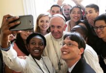 Francisco celebra con la juventud del mundo