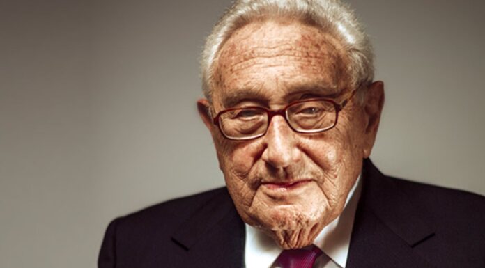 Henry Kissinger: Die USA sind dafür verantwortlich, dass sie sich selbst an den Rand eines Krieges mit China und Russland gebracht haben