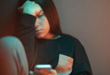 Advierten sobre uso desmedido de redes sociales