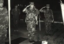 Entrega de la última base en suelo patrio en octubre de 1984