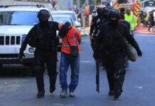 Las palabras tienen significado. Diferencia entre “Proteger y Servir” vs “Dios y Patria”