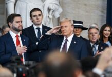 Los de derecha son personas de lento aprendizaje