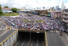 Universitarios reivindican autonomía y exigen soberanía total