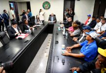 Mulino no es gran ganador y los educadores consiguen victorias parciales