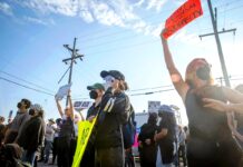 Juez califica de ”repugnantes” denuncias sobre centro de inmigración de Chicago