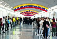 Plan vuelta a la patria arribó a Venezuela con 298 repatriados desde Texas, EEUU