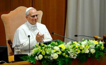El Papa León XIV advierte sobre los peligros de la IA y la necesidad de ”desarmar” la tecnología.