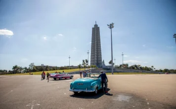 Crea CIA en secreto grupo de trabajo sobre Cuba; busca cambios