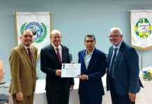 Distinguen a embajador de Nicaragua en la Universidad de Panamá