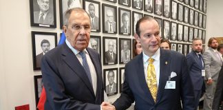 Panamá y Rusia abordan agenda bilateral, asuntos consulares y libertad de navegación