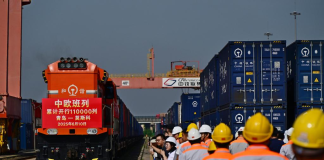 China emite plan para impulsar fortaleza financiera durante período 2026-2030